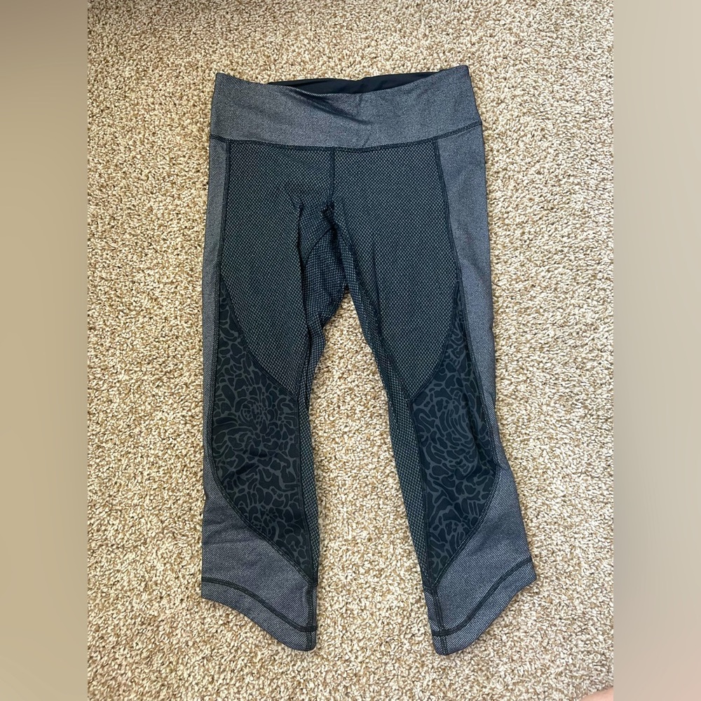 Lululemon Cropped High Wasted Leggings